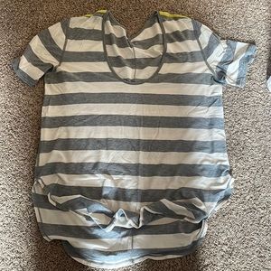 Lululemon oversized T